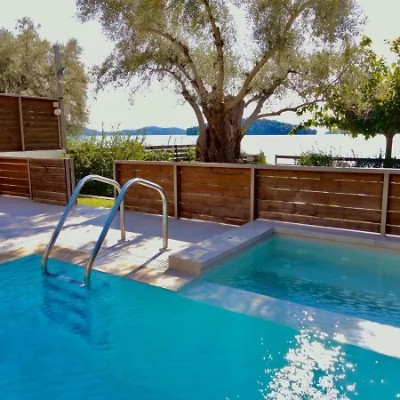 Acqua Di Mare Front Villas Вилла