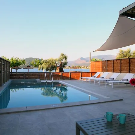 Acqua Di Mare Front Villas Нидри
