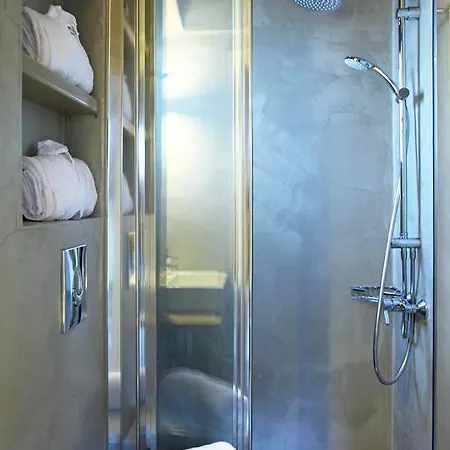 Acqua Di Mare Front Villas Нидри